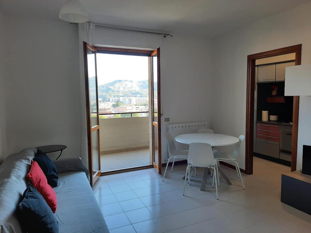 Appartamento Confortevole E Ben Servito San Mariano Exteriör bild